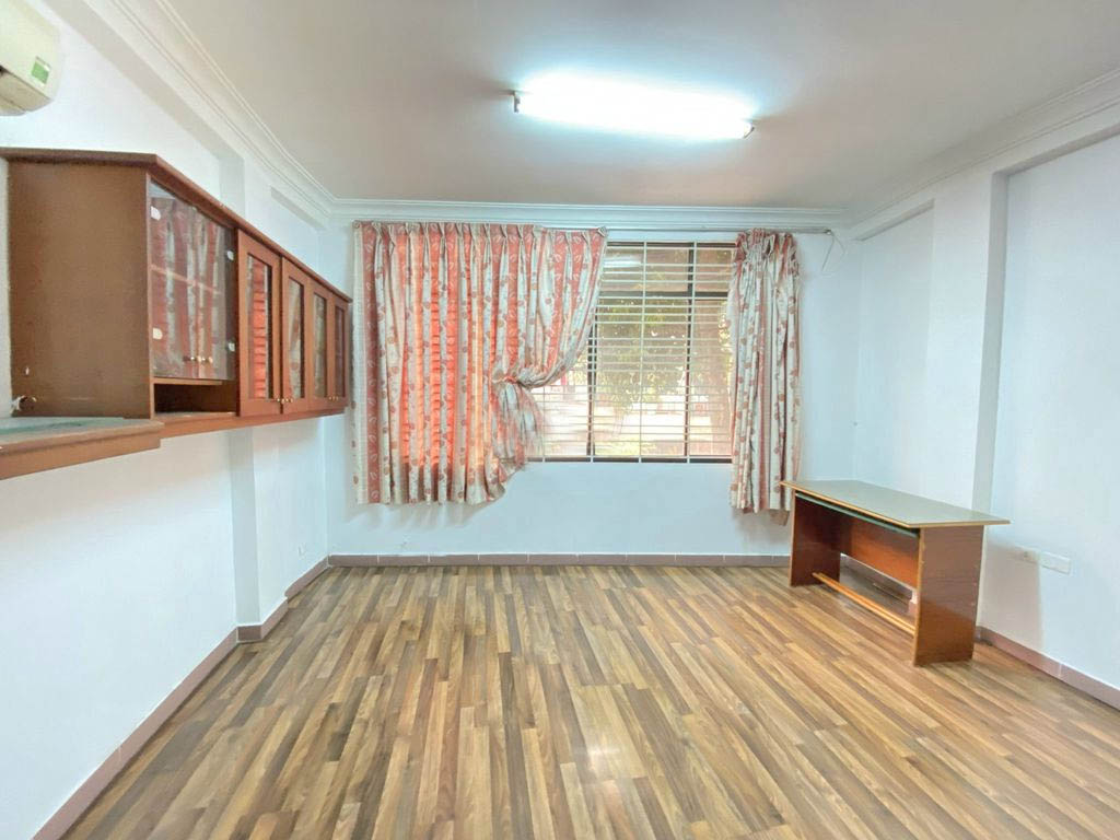 Cho thuê nhà nguyên căn MTĐ Lý Văn Phức, P.Tân, Định ,Quận 1